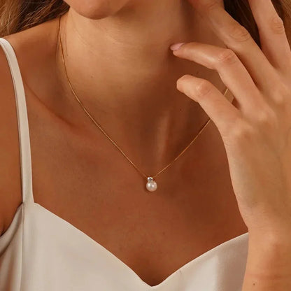Elegant White Pearl Diamond Chain Necklace