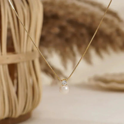 Elegant White Pearl Diamond Chain Necklace