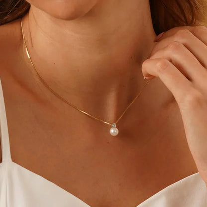 Elegant White Pearl Diamond Chain Necklace