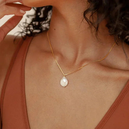 Dainty Freshwater Pearl Chain Necklace - Luxicro
