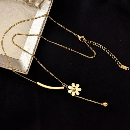 Dainty Floral Pendant Chain Necklace