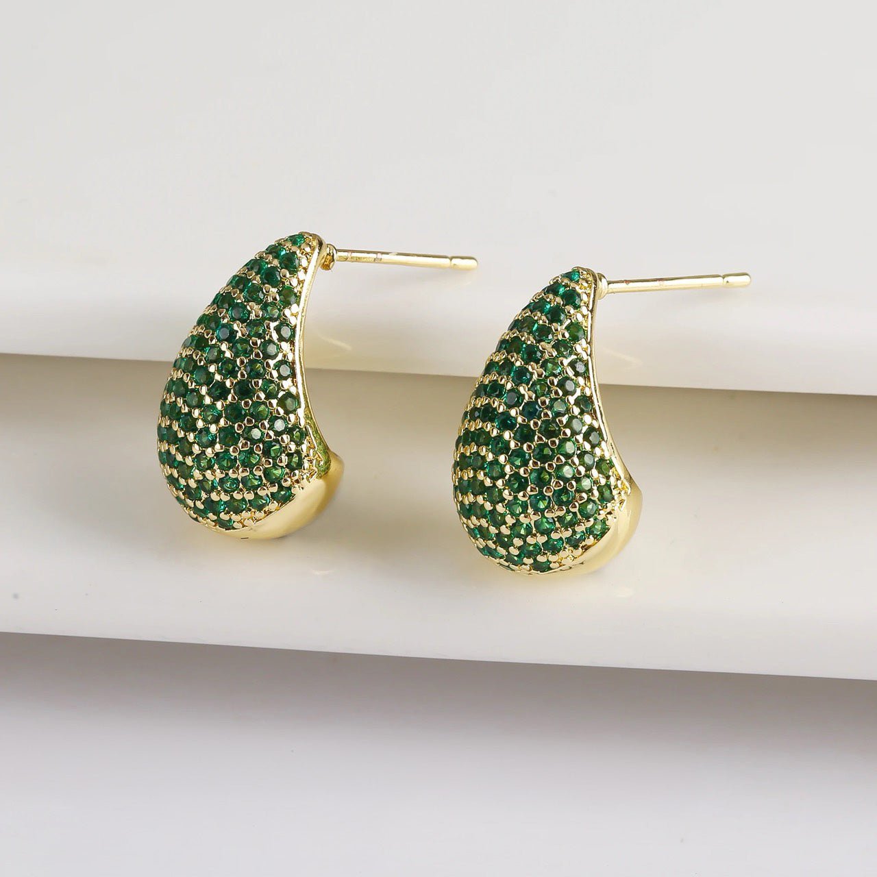 Shiny Drop Diamond Stud Earrings