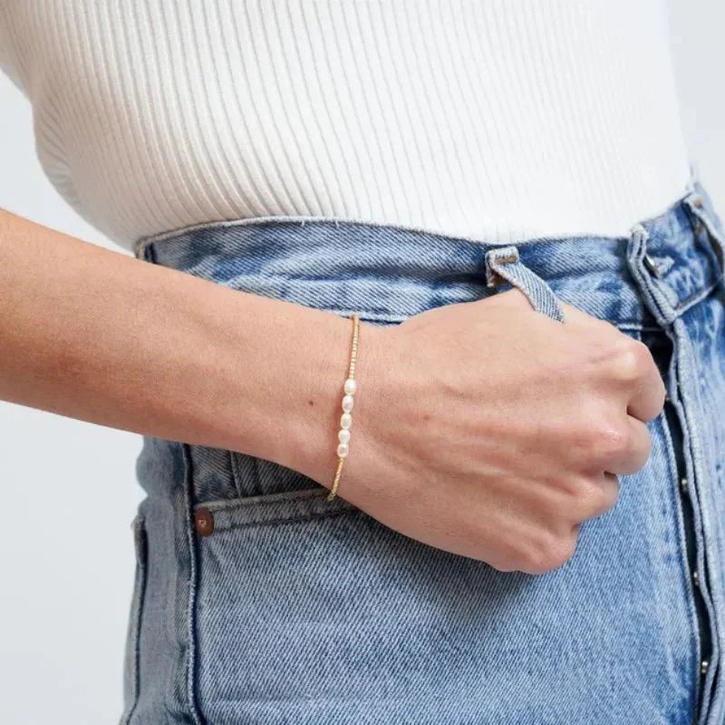 Luxurious Beaded Pearl Chain Bracelet - Luxicro