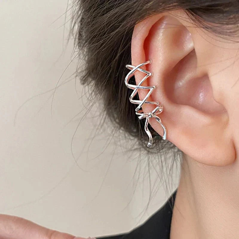 Dainty Bow Tie Earring Cuff