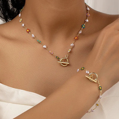 Beautiful Floral Pearl Necklace Set