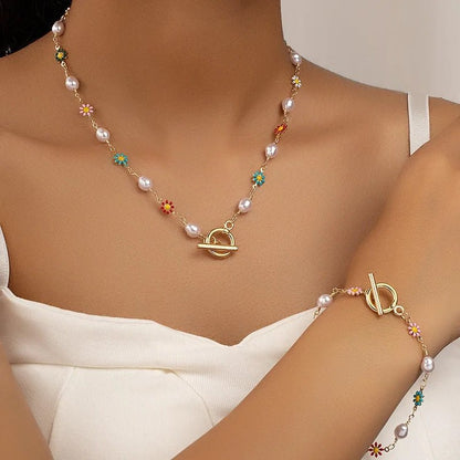 Beautiful Floral Pearl Necklace Set - Luxicro