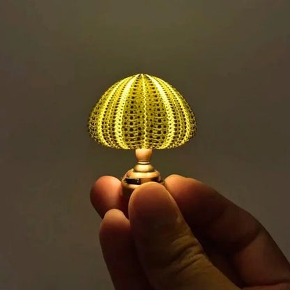 Beachy Seashell Decor Table Lamp