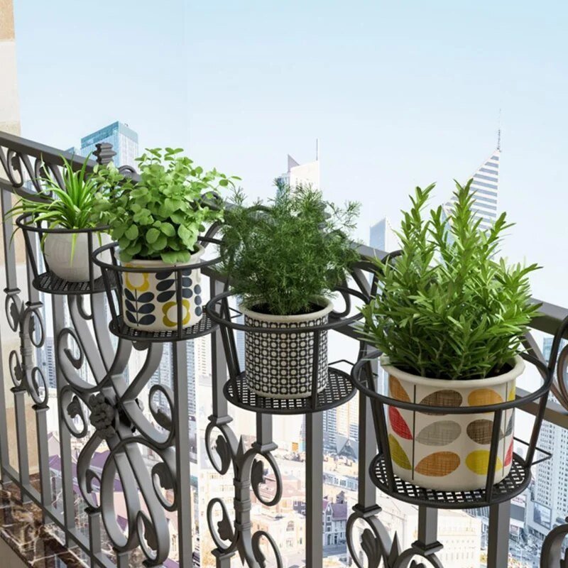 Beautiful Outdoor Hanging Plant Basket