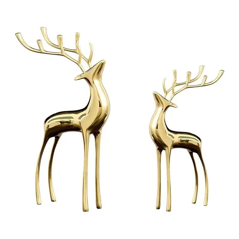 Classic Holiday Reindeer Table Centerpiece