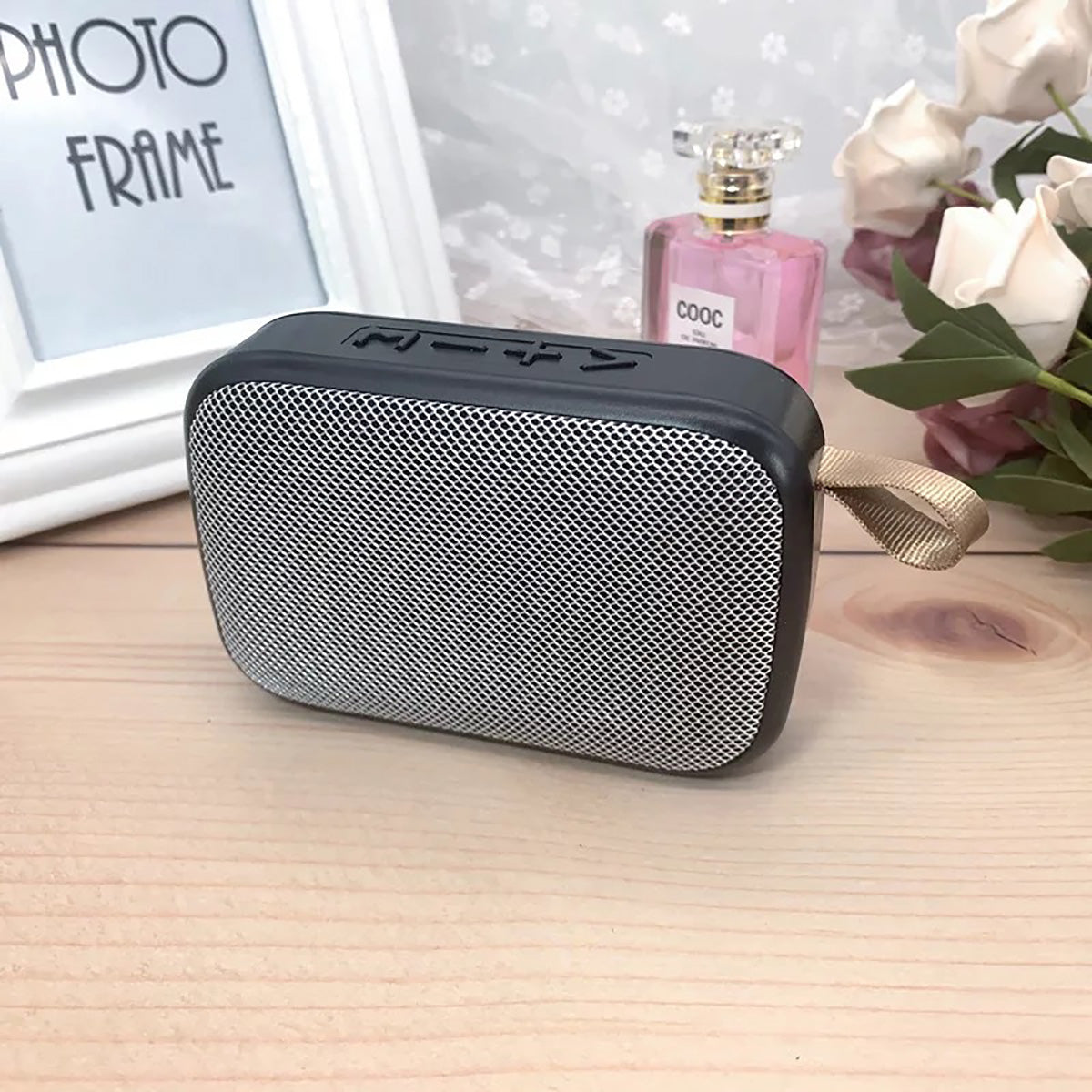 Compact Wireless Bluetooth Speaker with Clear Stereo Sound