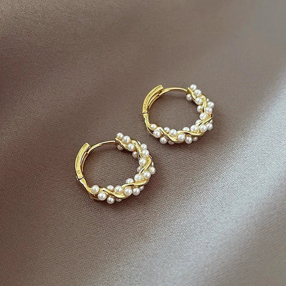 Elegant Sparkling Round Earrings