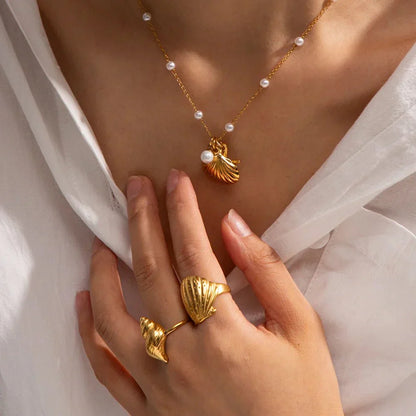Dainty Freshwater Pearl Choker Necklace