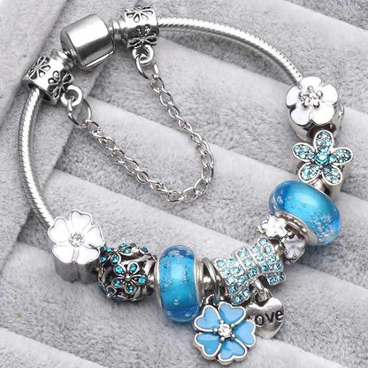 Beautiful Silver Flower Charm Bracelet for Women