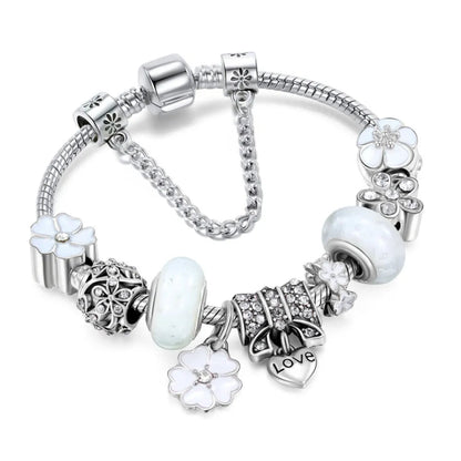 Beautiful Silver Flower Charm Bracelet for Women
