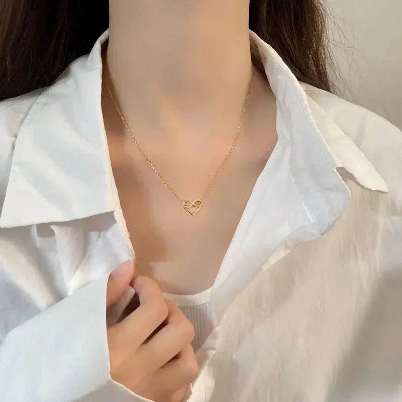 Elegant Heart Shaped Infinity Necklace - Luxicro