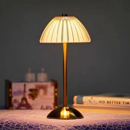 Bright Adjustable USB Desk Light - Luxicro