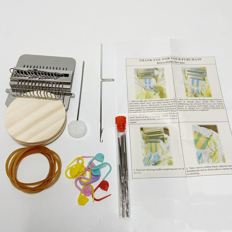 Space Saving Handheld Weaving Kit