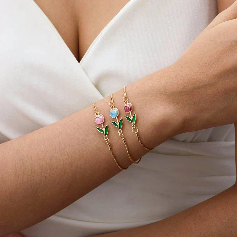 Beautiful Floral Tulip Pendant Set