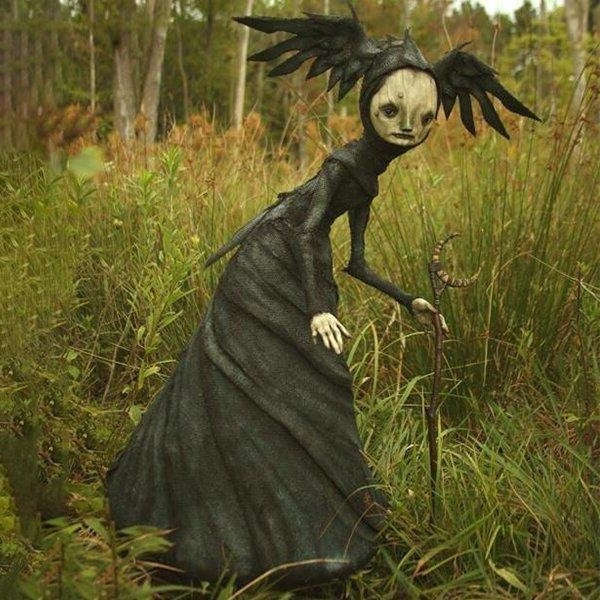 Spooky Witch Figurine Halloween Decoration Statue - Luxicro