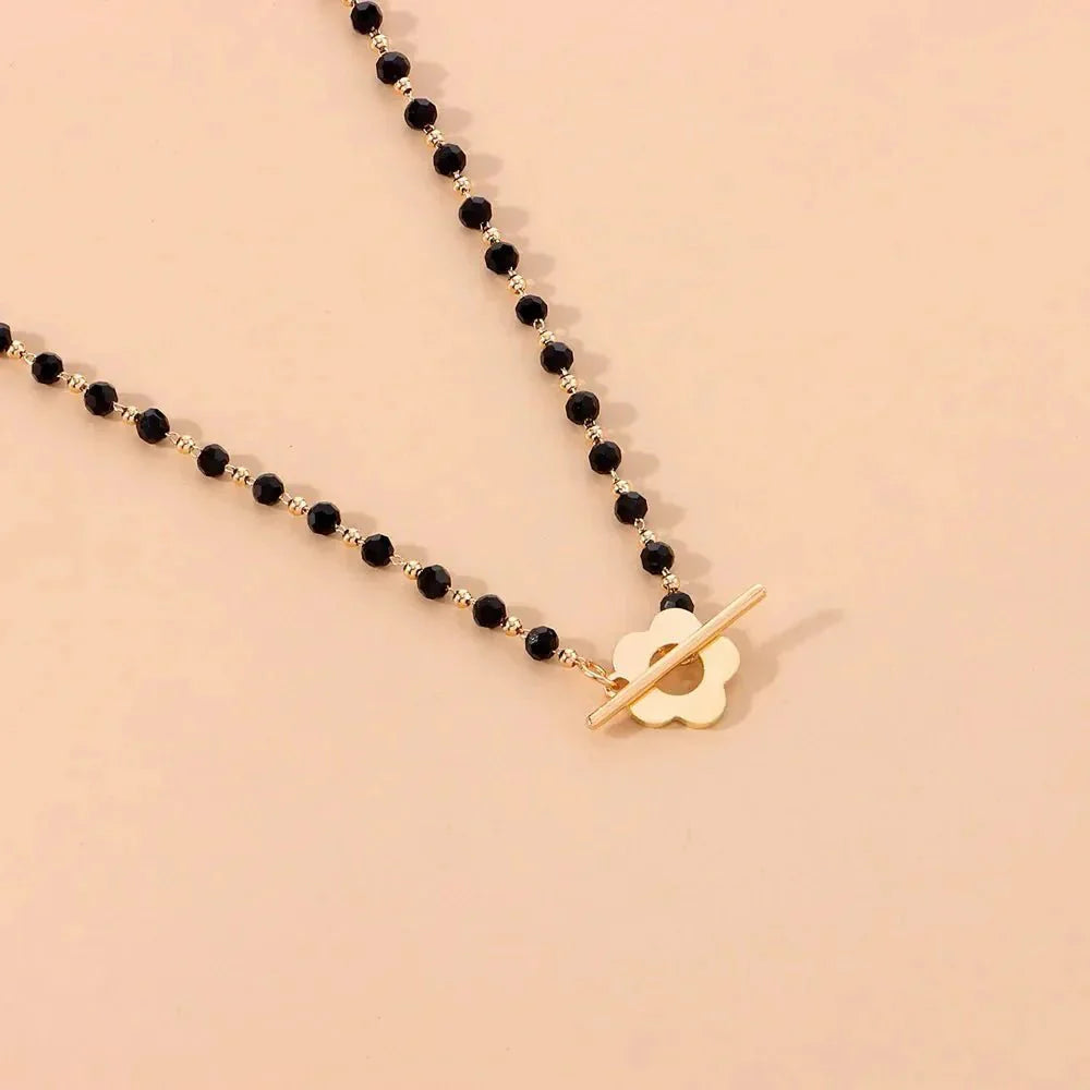 Delicate Floral Pendant Chain Necklace