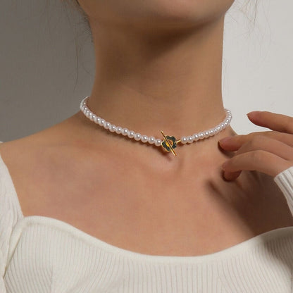 Delicate Floral Pendant Chain Necklace