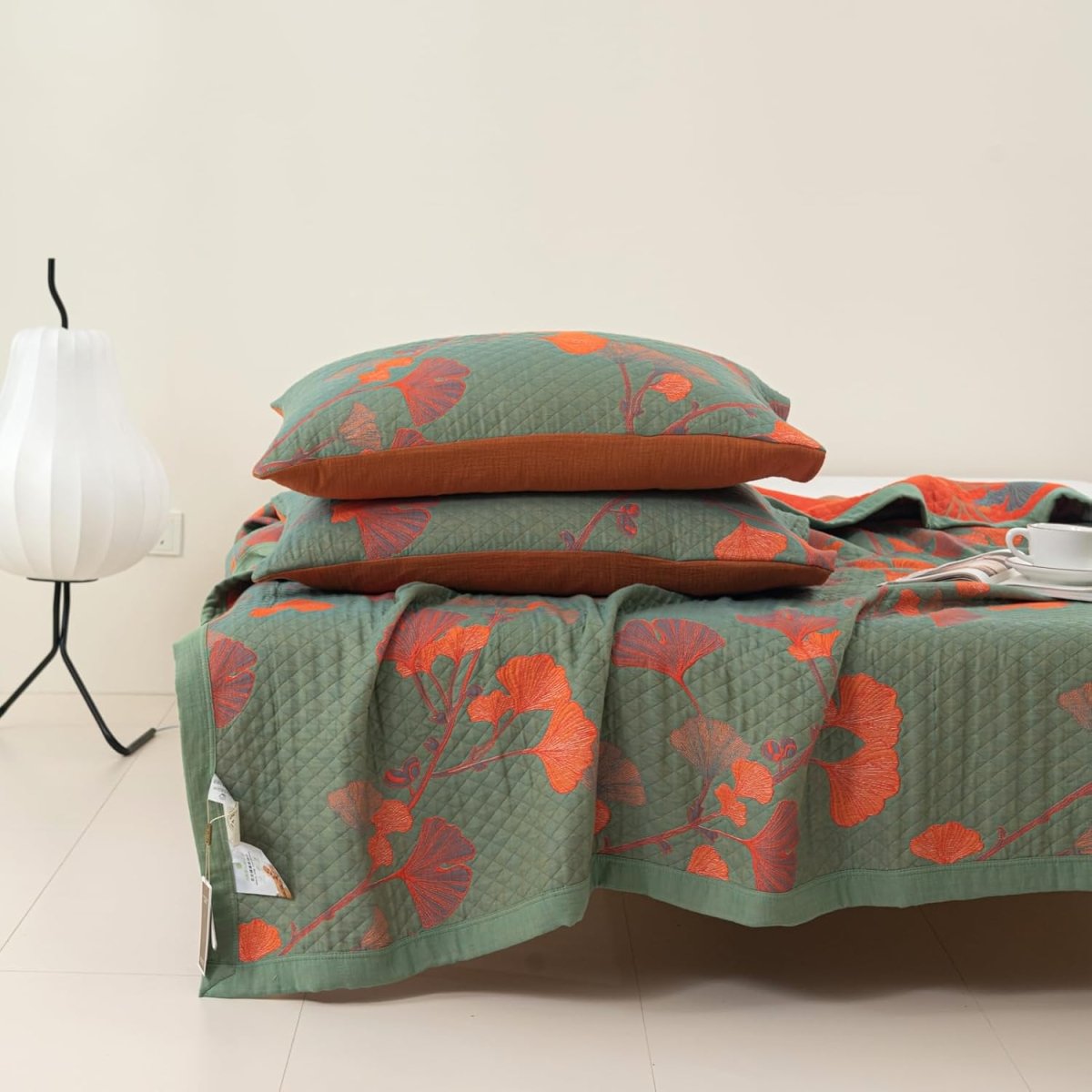 Comfortable Blossom Print Double Sided Sheet Set
