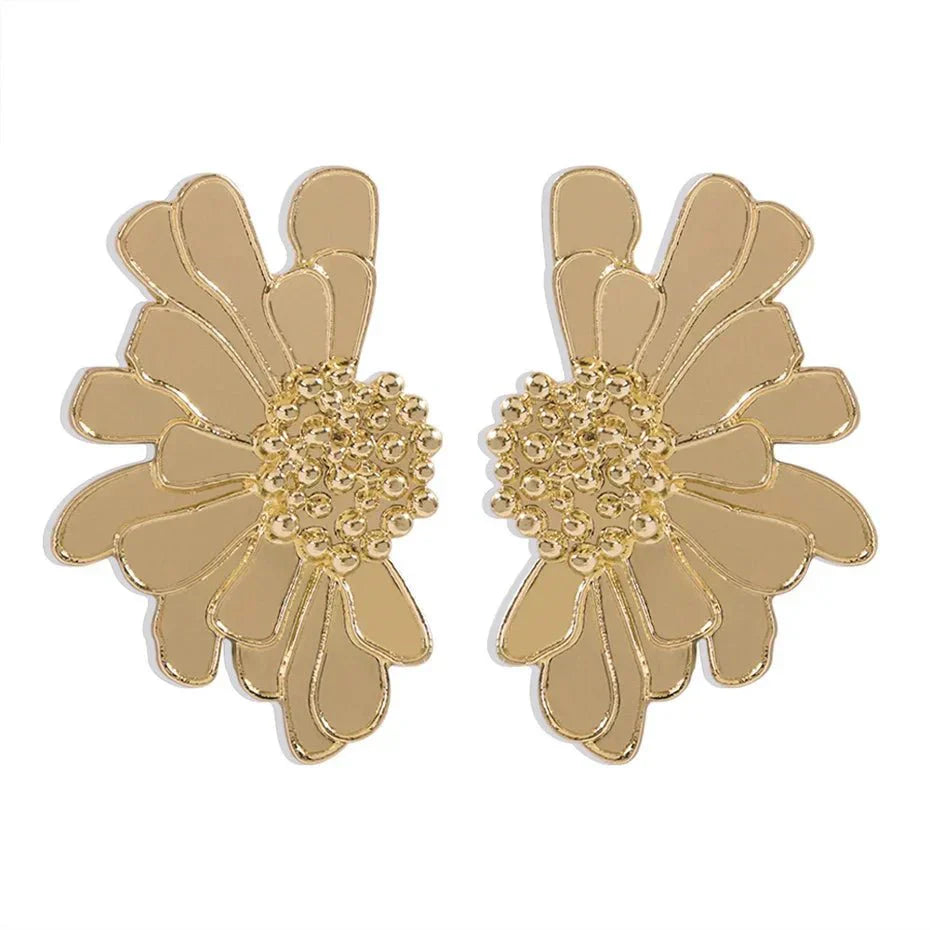 Trendy Floral Dangle Earrings