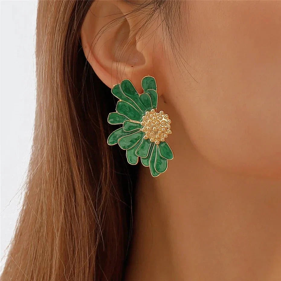Trendy Floral Dangle Earrings
