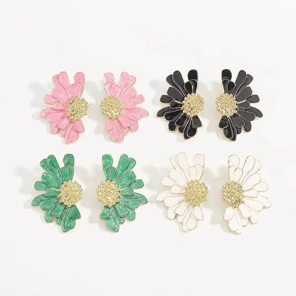 Trendy Floral Dangle Earrings