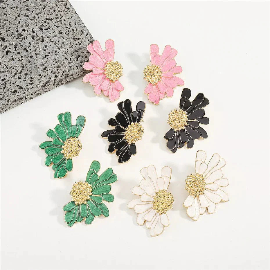 Trendy Floral Dangle Earrings