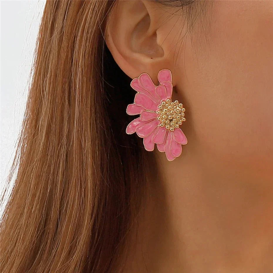 Trendy Floral Dangle Earrings