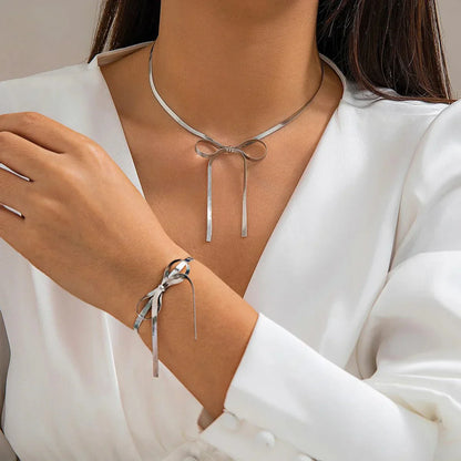 Timeless Herringbone Bow Necklace Set