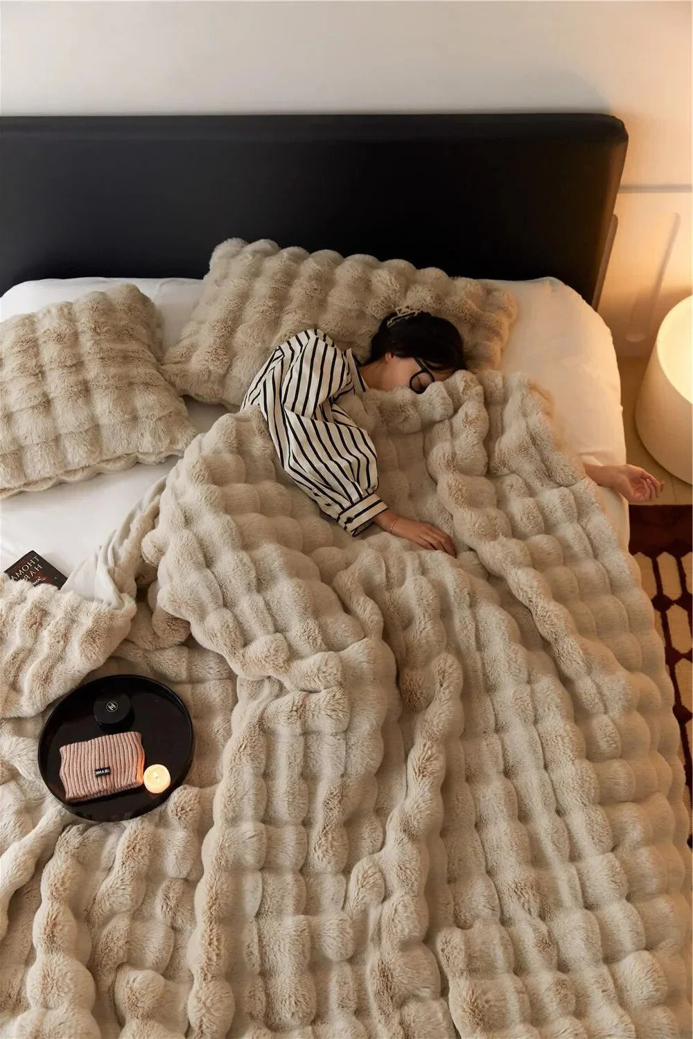 All Year Soft Throw Blanket - Luxicro