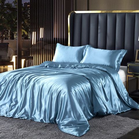Luxurious Silk Bed Sheet Set