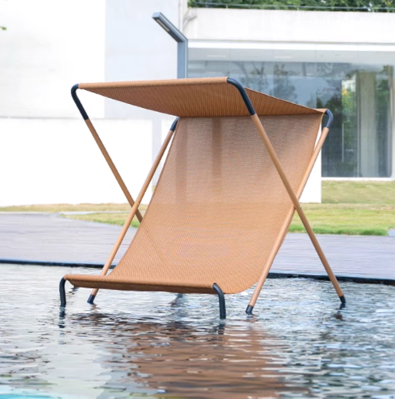 Compact Sun Shelter Folding Beach Chair