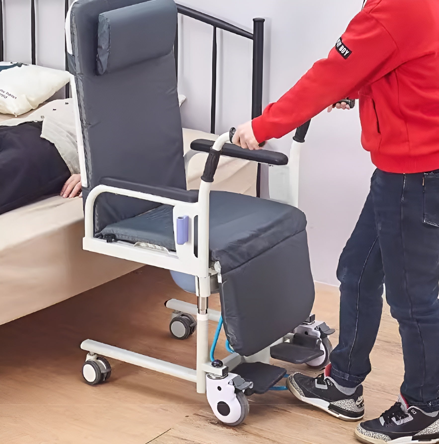 Ergonomic Folding Wheelchair Seat - Luxicro