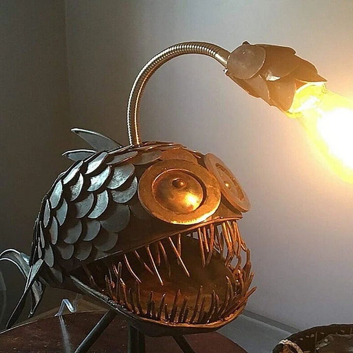 Stunning Coastal Desk Lamp - Luxicro