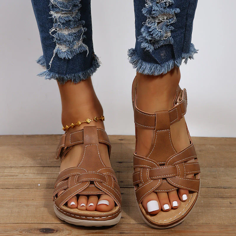 Comfortable Women's Supportive Strap Sandals - Luxicro