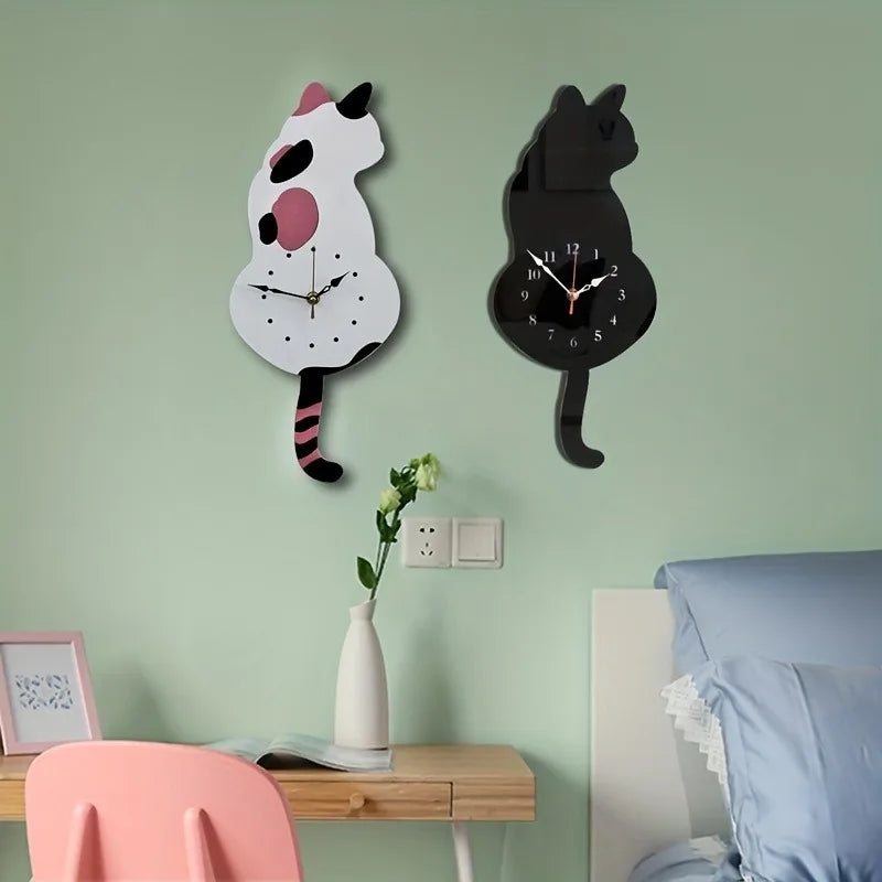 Cute Cat Round Wall Clock