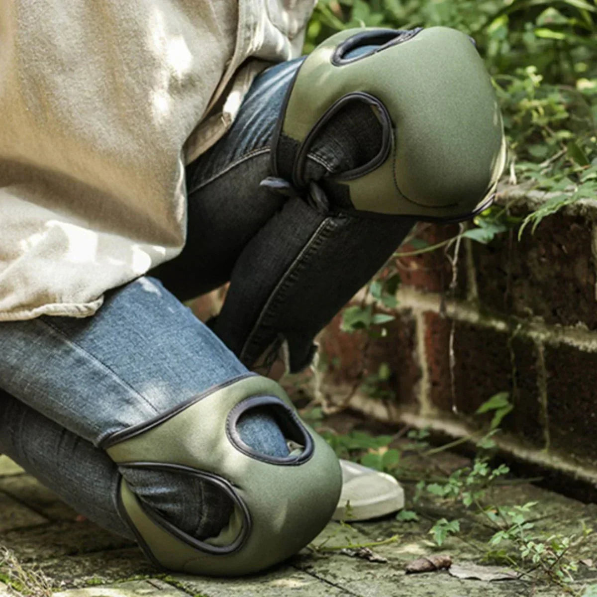 Comfortable Gardening Knee Pads Extra Thick Cushioning