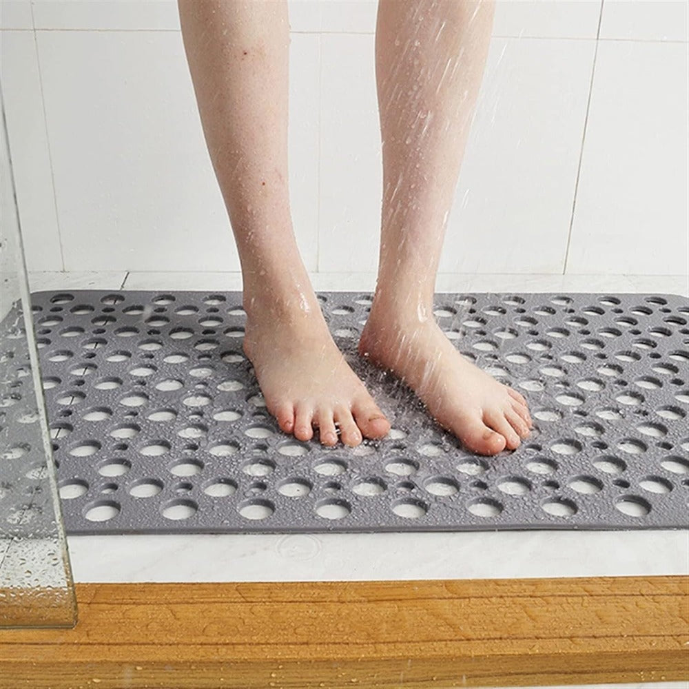 Grip Bathroom Floor Mat with Strong Suction Cups - Luxicro