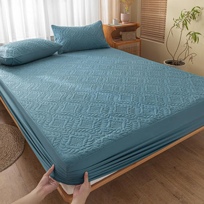 Breathable Fitted Mattress Protector - Waterproof Bed Cover