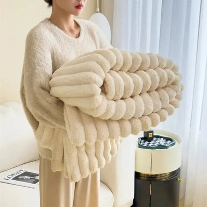 Cozy Plush Throw Blanket – Soft Warm Blanket for Home