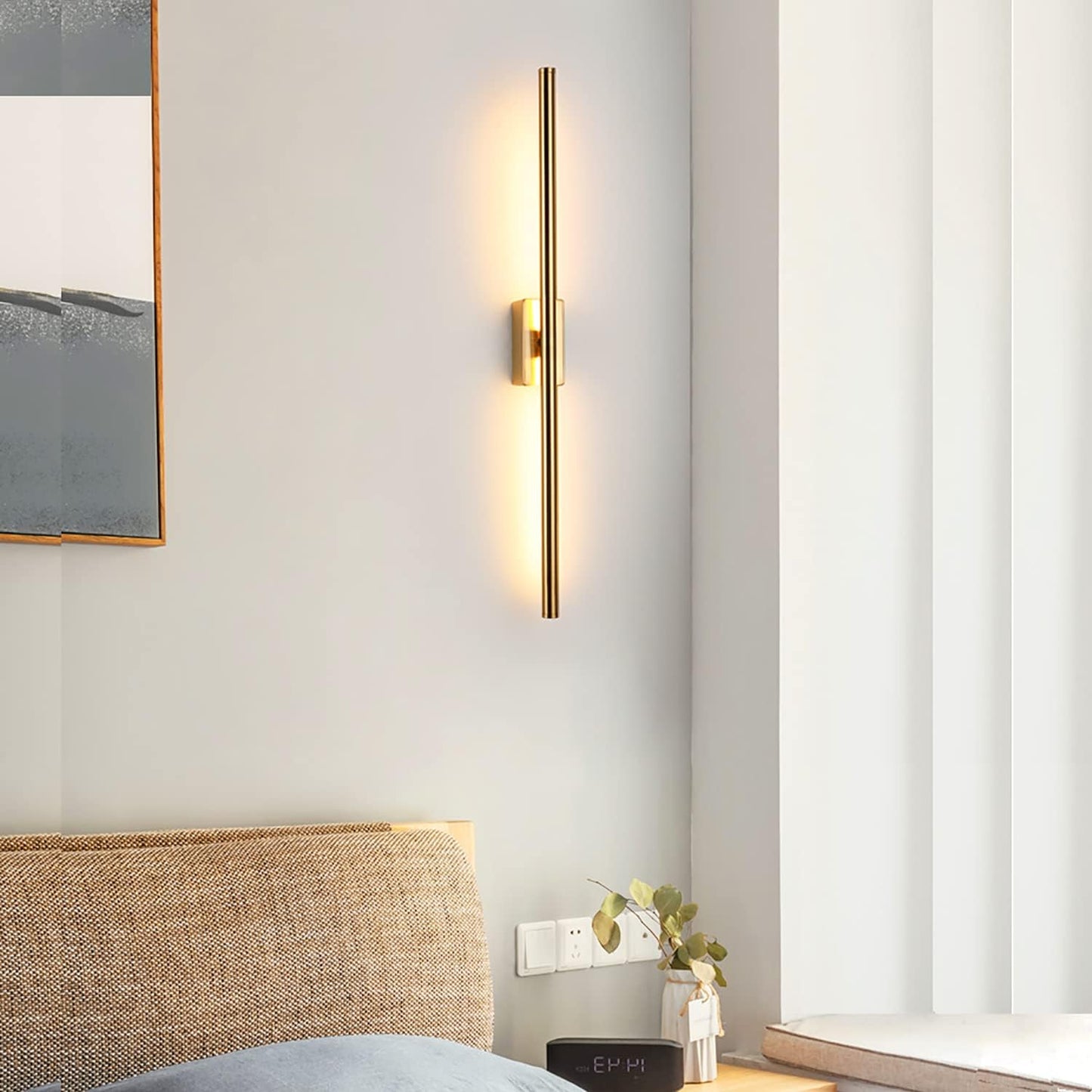 Contemporary LED Wall Lamp
