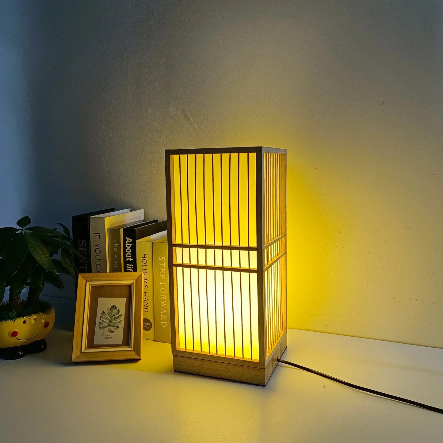 Oriental Style Table Lamp