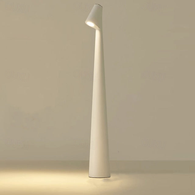 Simple Scandinavian LED Desk Lamp