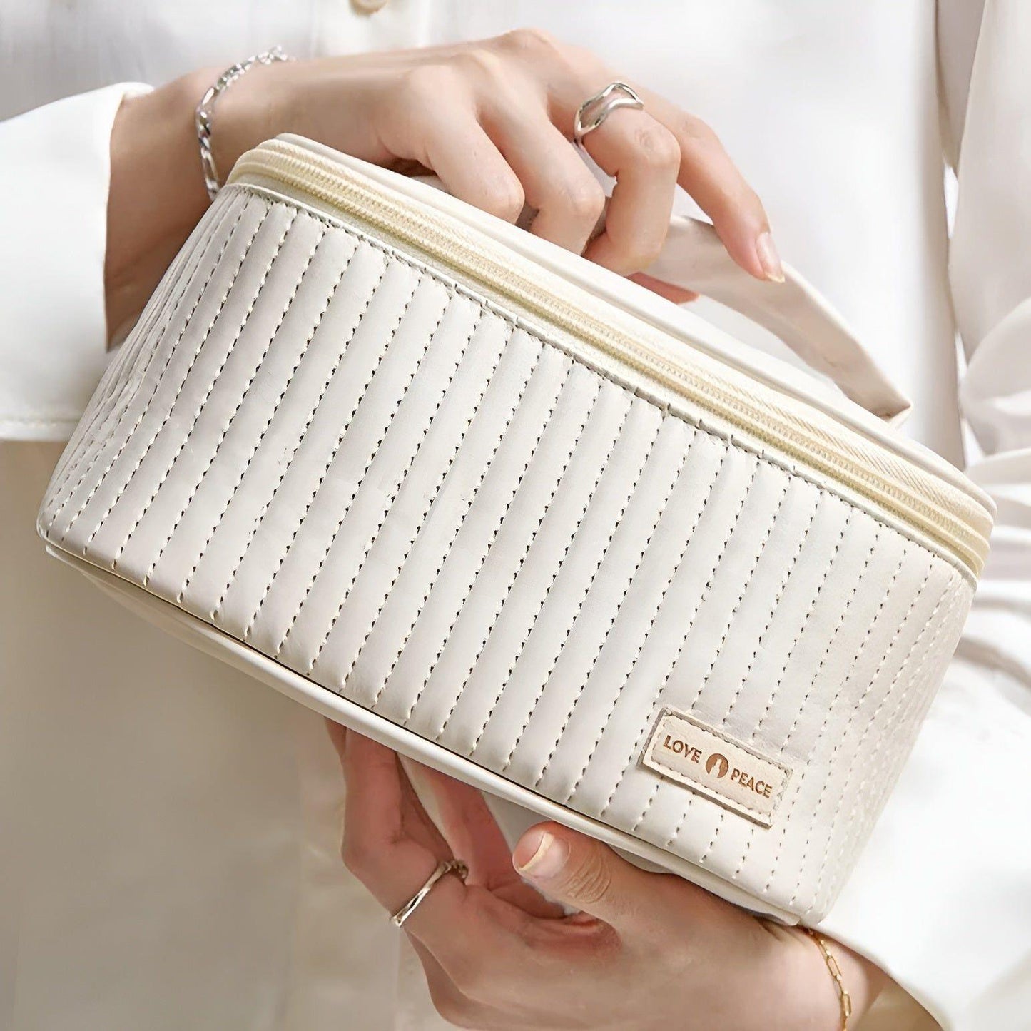Waterproof Travel Makeup Bag Organizer - Luxicro