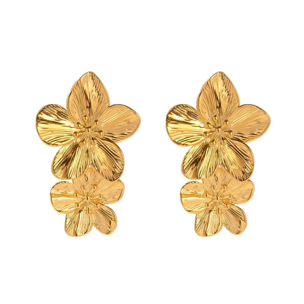 Pretty Flower Dangle Earrings - Luxicro
