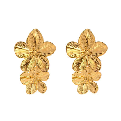 Pretty Flower Dangle Earrings - Luxicro