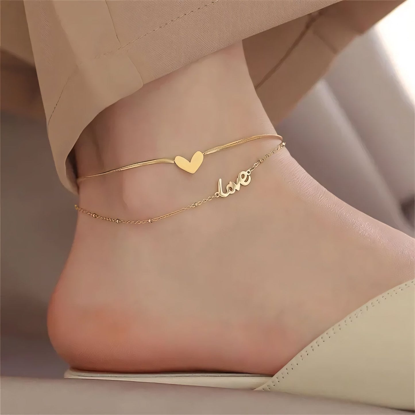 Dainty Heart Shaped Gold Anklet Chain - Luxicro